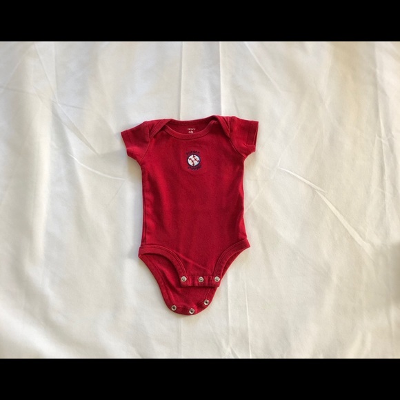 Carters Newborn Onesie Bundle - Picture 5 of 6